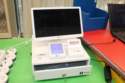 Kassasysteem SUMUP met touchscreen, kassalade zonder binnenlade en twee oplaadbare pinunits – kavel bij HNVI, Oirschot