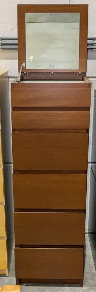 Een donkerbruine houten kaptafel met 4 + 2 lades – kavel bij Auctionline, Anderlecht