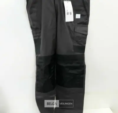 1 x Werkbroek grijs/zwart Free2be 50 – kavel bij Belga Veilingen, Oudsbergen