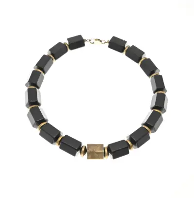 Collier (zwart/zilver) – kavel bij Twents Veilinghuis