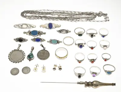 Lot diverse sieraden met zilver – kavel bij Twents Veilinghuis