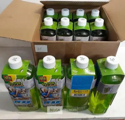 12 x Slijm groen 750 ml – kavel bij Belga Veilingen, Oudsbergen