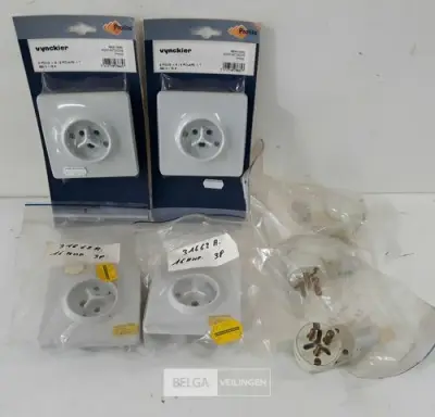 3 x Stekker + 3 x Stopcontact 380V/16A 3P – kavel bij Belga Veilingen, Oudsbergen