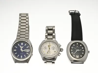 3 Horloges, stalen band – kavel bij Twents Veilinghuis
