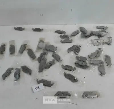 22 x Vervangmes 5 stuks met haak 5 cm – kavel bij Belga Veilingen, Oudsbergen