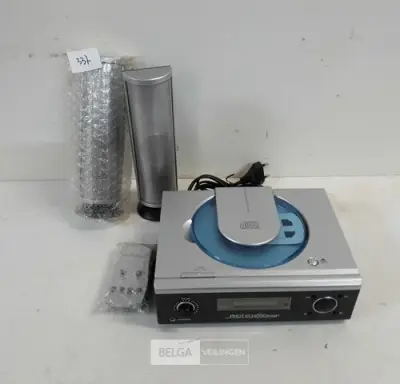 1 x CD speler met 2 boxen + afstandsbediening – kavel bij Belga Veilingen, Oudsbergen