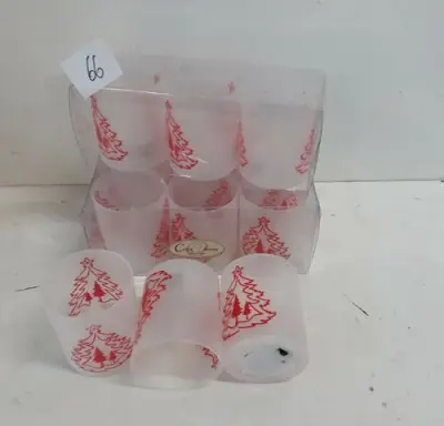4 x T-licht in pvc potje 3 stuks op batterij – kavel bij Belga Veilingen, Oudsbergen