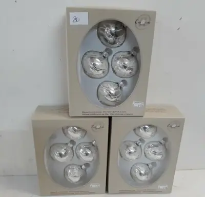 3 x Kerstballen tol glas 4 stuks zilver – kavel bij Belga Veilingen, Oudsbergen