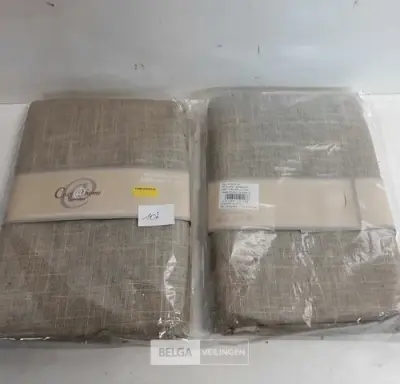 2 x Decostof beige gouden stipjes 2x1,35M – kavel bij Belga Veilingen, Oudsbergen
