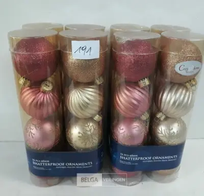 2 x Kerstballen 16 stuks pvc roze/goud – kavel bij Belga Veilingen, Oudsbergen