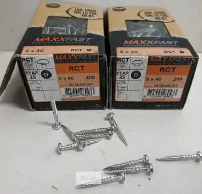 2 x Houtschroeven wit verzinkt 5x40mm 200 stuks – kavel bij Belga Veilingen, Oudsbergen