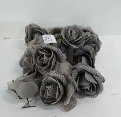 14 x Roos stof grijs met clip 9 cm – kavel bij Belga Veilingen, Oudsbergen
