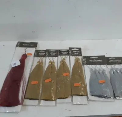 1 x Hangdeco 7 stuks mix 3 assorti – kavel bij Belga Veilingen, Oudsbergen