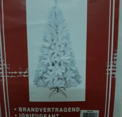 1 x Kerstboom 1,5 M metalen voet wit – kavel bij Belga Veilingen, Oudsbergen