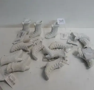 14 x Hangdeco laars wit 8 cm – kavel bij Belga Veilingen, Oudsbergen