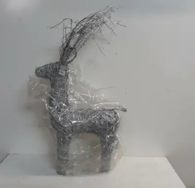 1 x Hert staand zilver met verlichting 55x55 cm – kavel bij Belga Veilingen, Oudsbergen