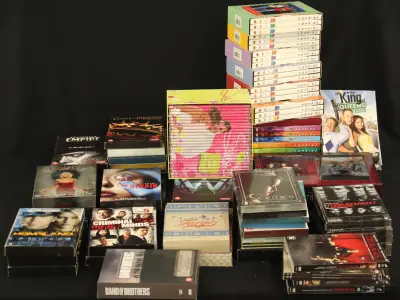 Grote collectie DVD-boxsets en televisieseries – kavel bij De Kringwinkel, Antwerpen