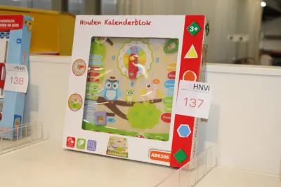 Houten kalenderblok – kavel bij HNVI, Oirschot