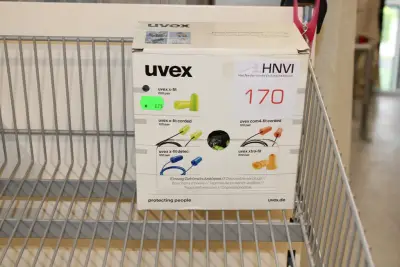 Doos met oordopjes UVEX – kavel bij HNVI, Oirschot