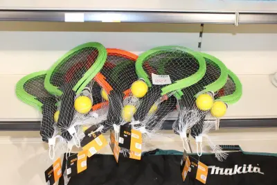 Negen beachtennis sets – kavel bij HNVI, Oirschot