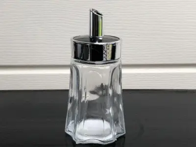 Suikerstrooier glas 7X14 cm – kavel bij XL Auctions