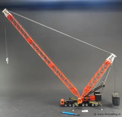 Siku Liebherr LG 1800 Spacelifter mobiele telescoopkraan met vakwerkmast – kavel bij ProVeiling, Wageningen