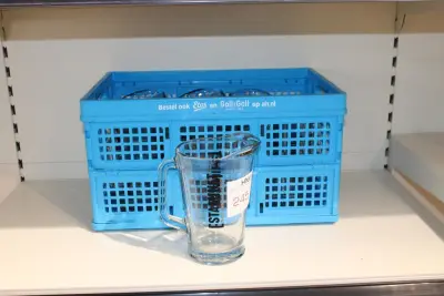 Zeven pitchers 1,5 liter – kavel bij HNVI, Oirschot