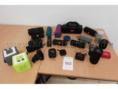 25 teilig, Bluetoothboxen versch. Hersteller und Größen – kavel bij Zoll-Auktion, Hamburg