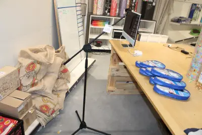 Microfoonstandaard verstelbaar – kavel bij HNVI, Oirschot
