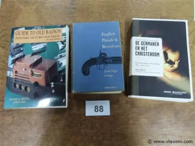 Boeken, 3 stuks – kavel bij Vlavem