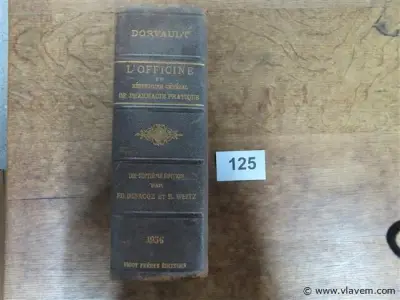 Boek, L'officine – kavel bij Vlavem