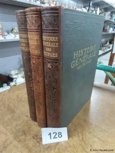 Boeken, 3 stuks, Histoire générale des peuples – kavel bij Vlavem