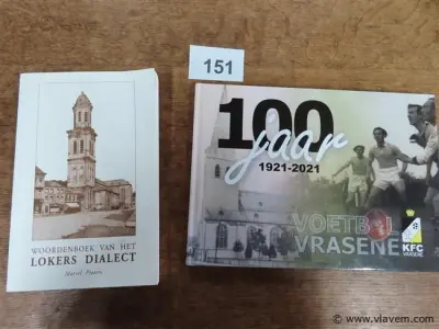 Boeken, 2 stuks – kavel bij Vlavem