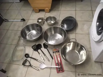Lot inox keukengerei – kavel bij Vlavem