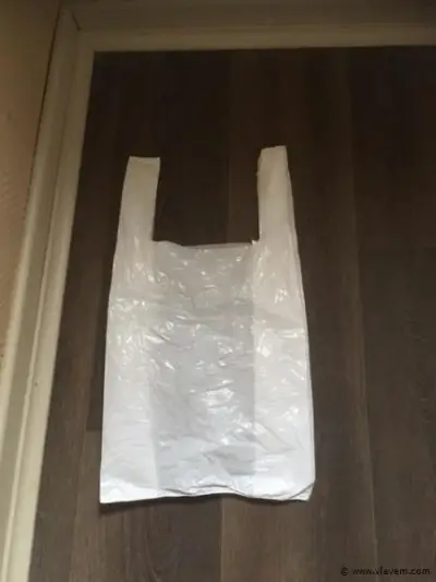 plastiek draagtassen – kavel bij Vlavem