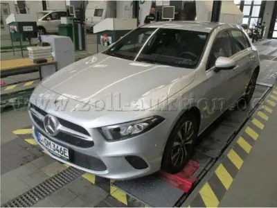 1 Mercedes-Benz A 250 e 8G-DCT Style – kavel bij Zoll-Auktion, Chemnitz