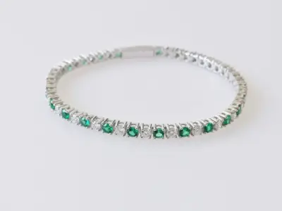 4.31ct Lab Grown Emerald and Lab Grown Diamond Bracelet – kavel bij XL Auctions