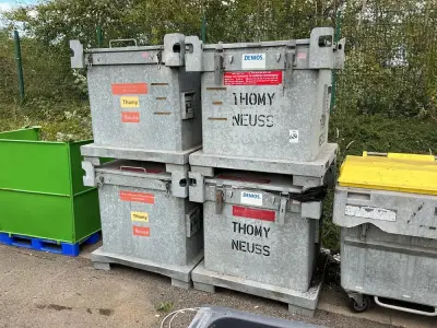 Waste container (4x) – kavel bij Dome Auctions, Neuss