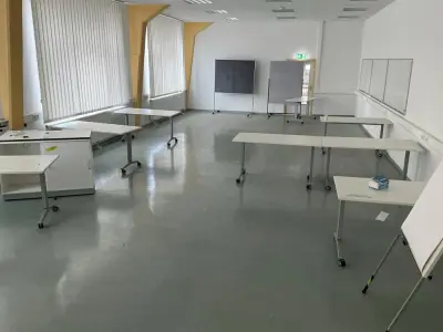 Office inventory – kavel bij Dome Auctions, Neuss