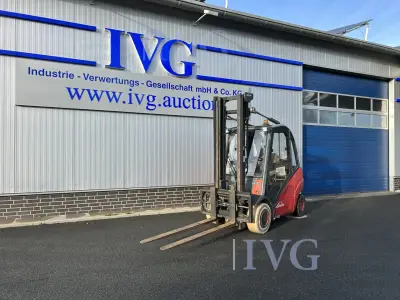 Diesel-Frontstapler mit geschlossener Kabine LINDE H30D – kavel bij IVG, Kirchlengern