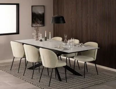 Emob: (bar) tafels en stoelen, tv meubelen, verlichting – veiling bij Openbare Verkopen, Beveren-Leie