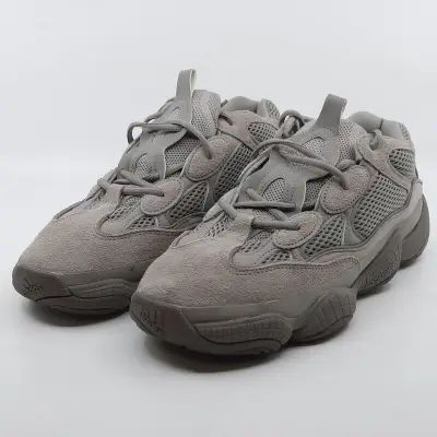 Paar sneakers, maat 44 2/3, Adidas Yeezy, GX3607 – kavel bij Domeinen Roerende Zaken, Groningen