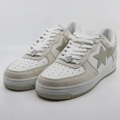Paar sneakers, maat 12, A Bathing Ape, OZXSHM191050L – kavel bij Domeinen Roerende Zaken, Groningen