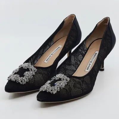 Paar hakken, maat 37, Manolo Blahnik – kavel bij Domeinen Roerende Zaken, Groningen