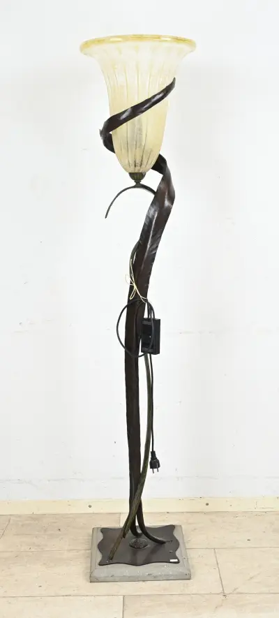 Italiaanse design lamp, H 176 cm – kavel bij Twents Veilinghuis
