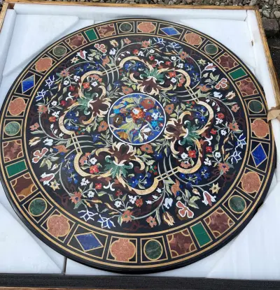 Pietra Dura tafelblad – kavel bij Twents Veilinghuis