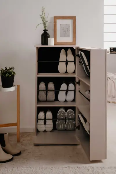 Schoenenkast Satine - 50x34x110cm - 1 deur - beige – kavel bij Openbare Verkopen, Beveren-Leie