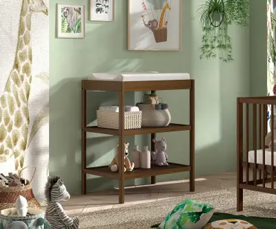 Verzorgingstafel Dino - Massief beukenhout met 2 legplanken in walnootkleur – kavel bij Openbare Verkopen, Beveren-Leie