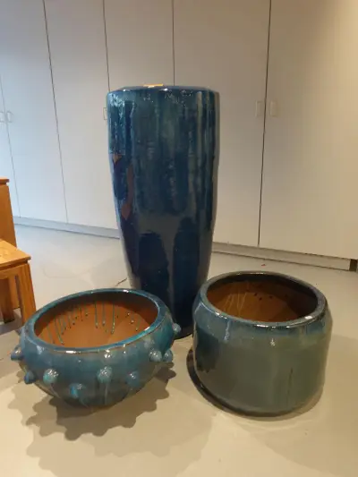 3x Vorstvrije terracotta bloempot – kavel bij Openbare Verkopen, Waregem