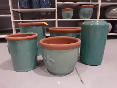 5x Vorstvrije terracotta bloempot – kavel bij Openbare Verkopen, Waregem